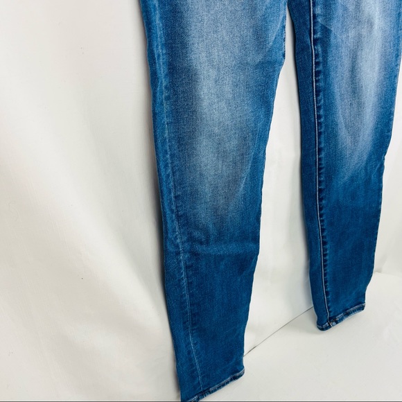 American Eagle Outfitters Next Level Stretch Hi Rise Jegging Light Wash Size 10 - Picture 8 of 16